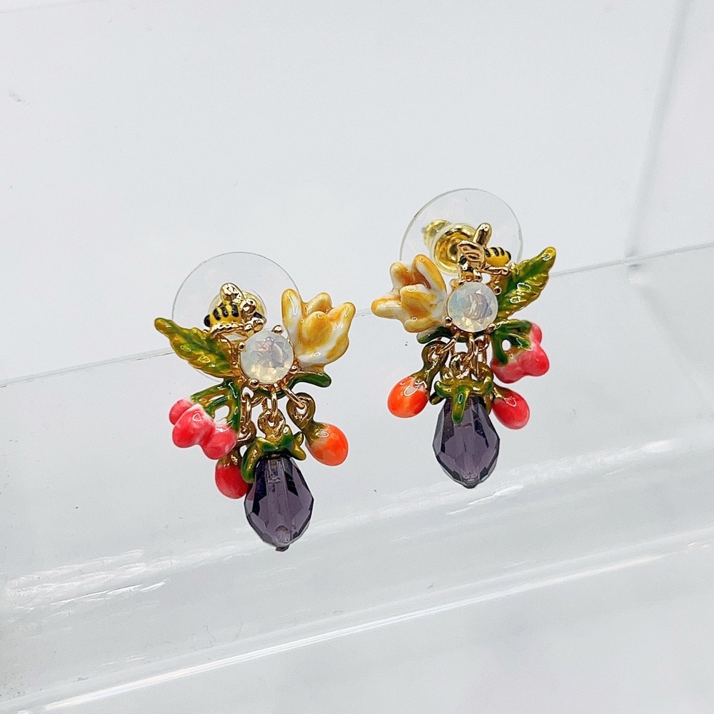 Les Nereides flower earrings